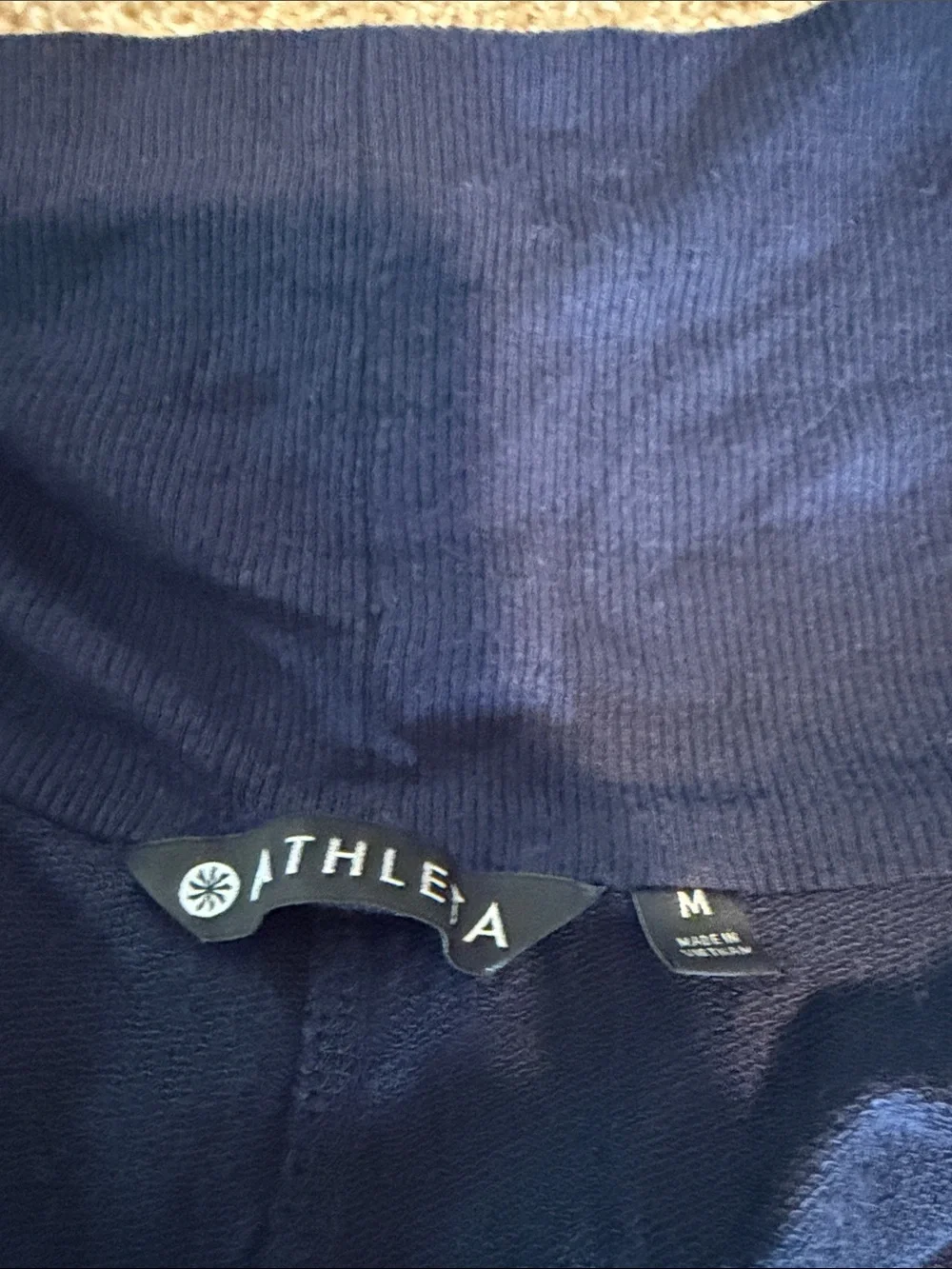 Athleta Pranayama Navy Wrap - Medium